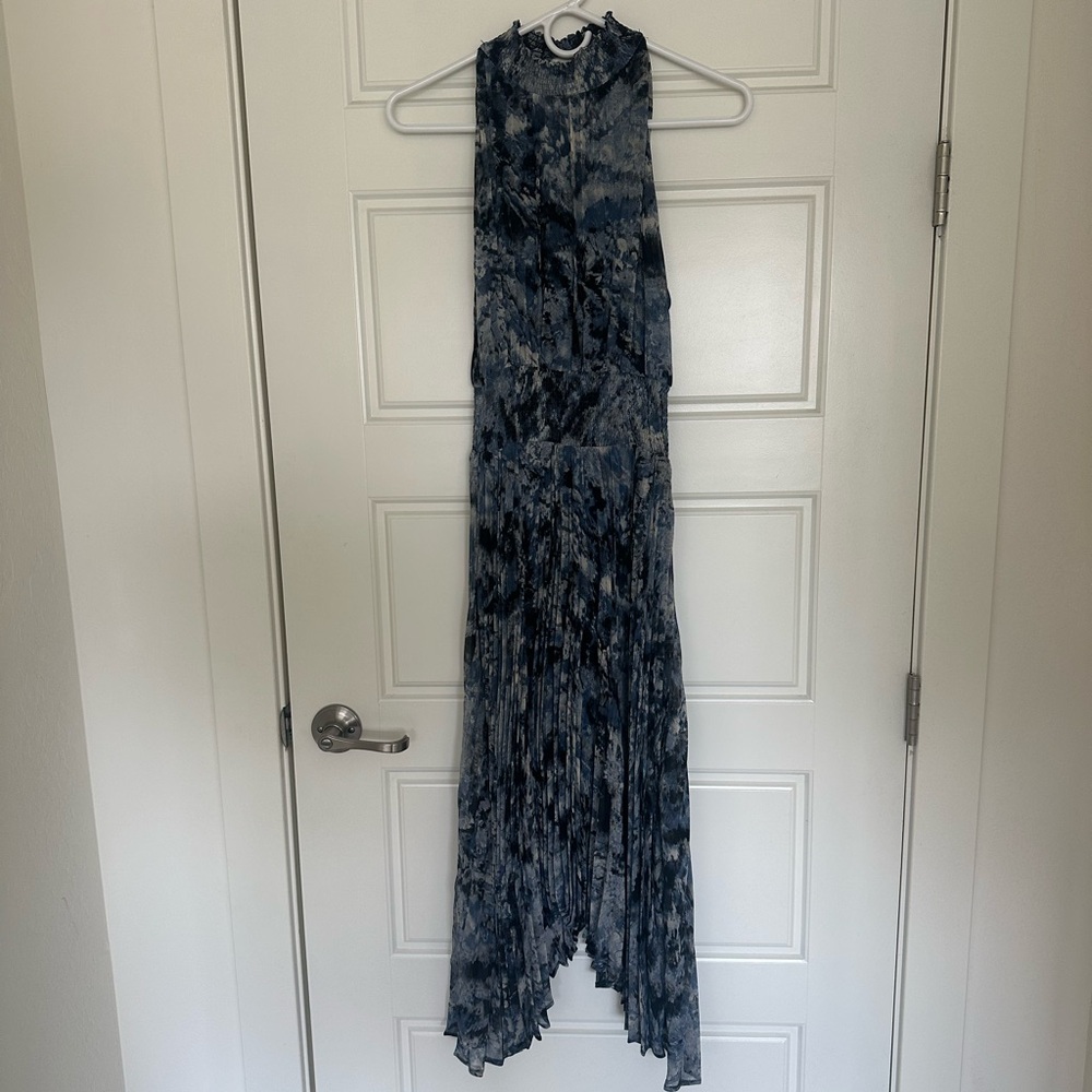 Blue and Black Sleeveless midi Dress